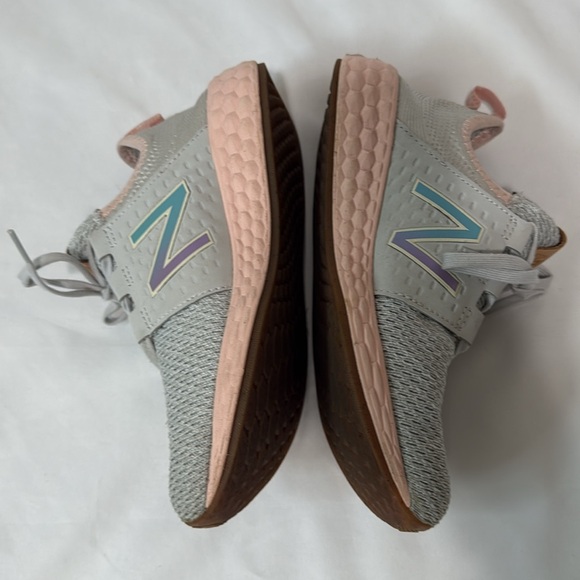 New Balance Women’s Cruz V1 Reissue Athletic Size 6.5 B (Medium) Grey |WCRZRMM1| - Picture 7 of 11